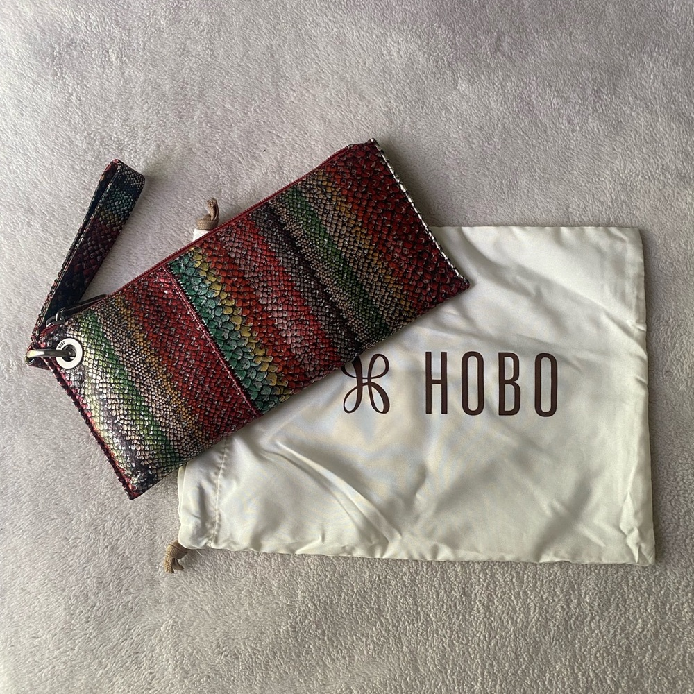NWT HOBO Vida Clutch in Holiday Stripe